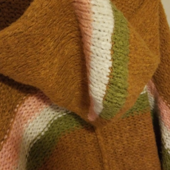 Y2K BOHO pancho - Picture 4 of 4